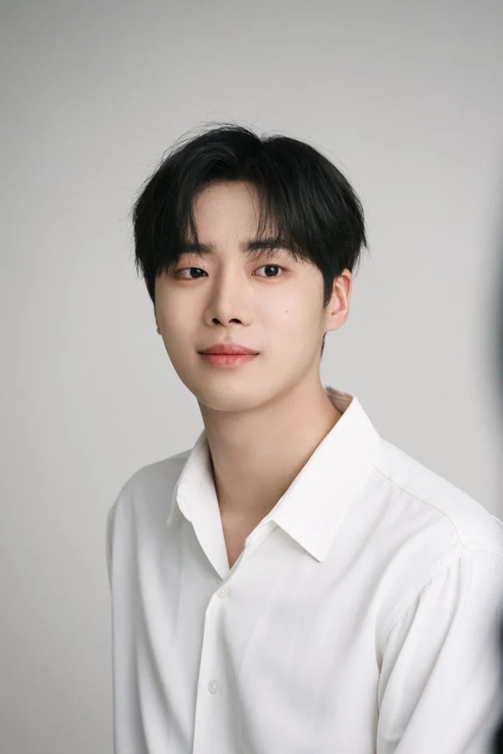 추영우