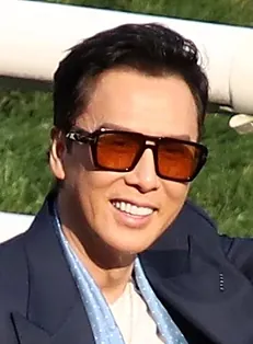 견자단
