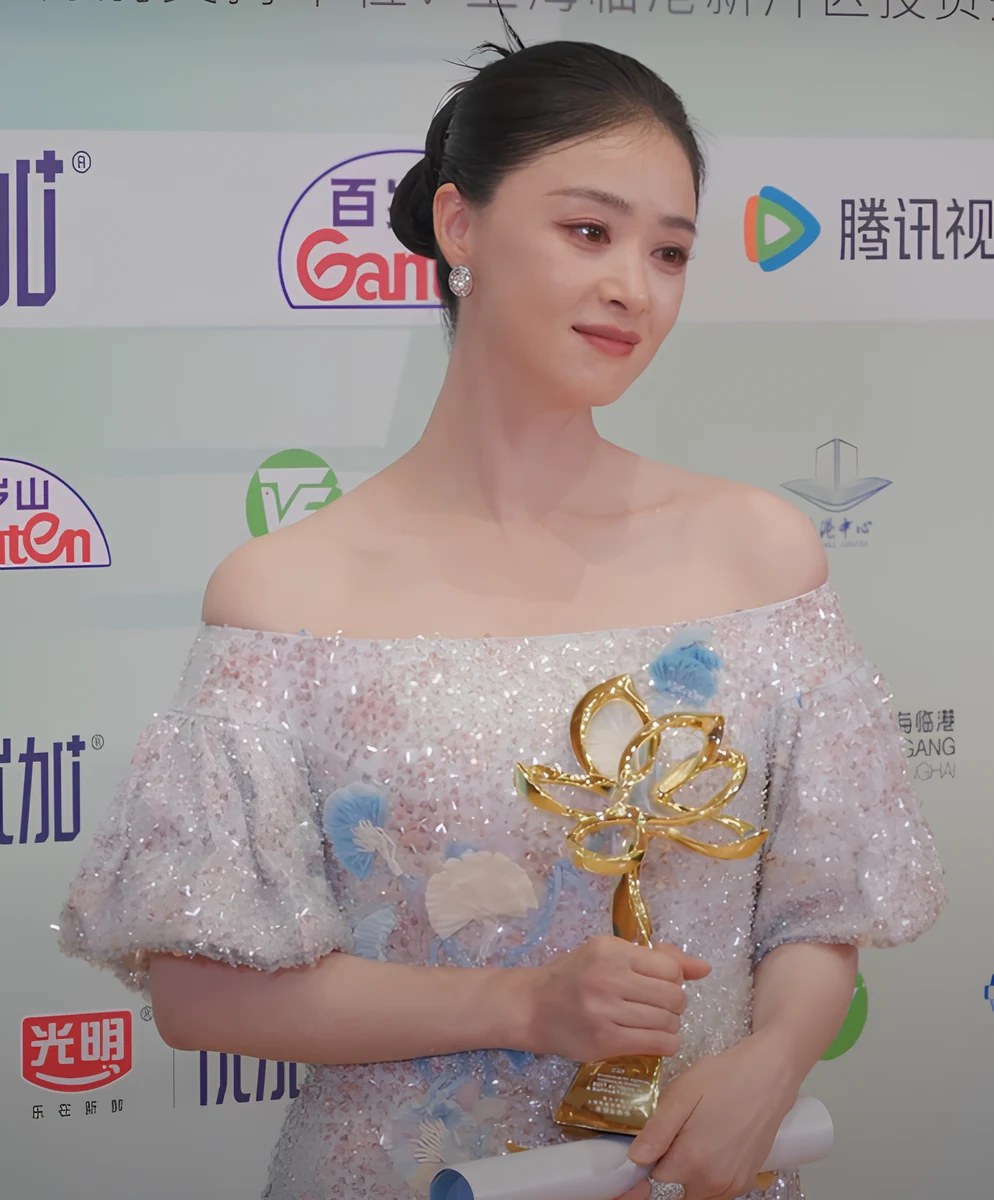 蒋欣