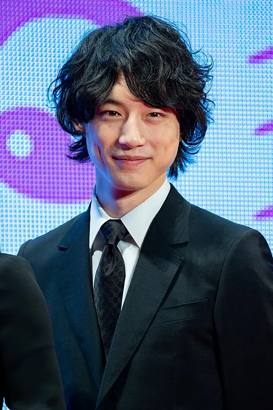 坂口健太郎