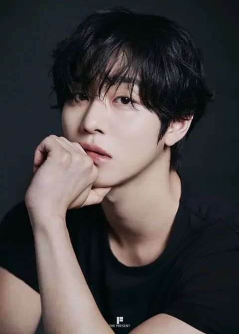 안효섭